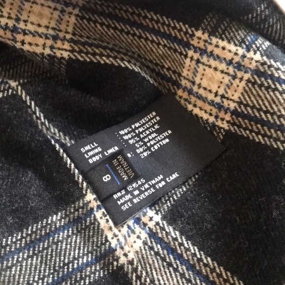 Long trench coat 🧥, insulated with hoodie. All can detach. - Picture 6 of 12